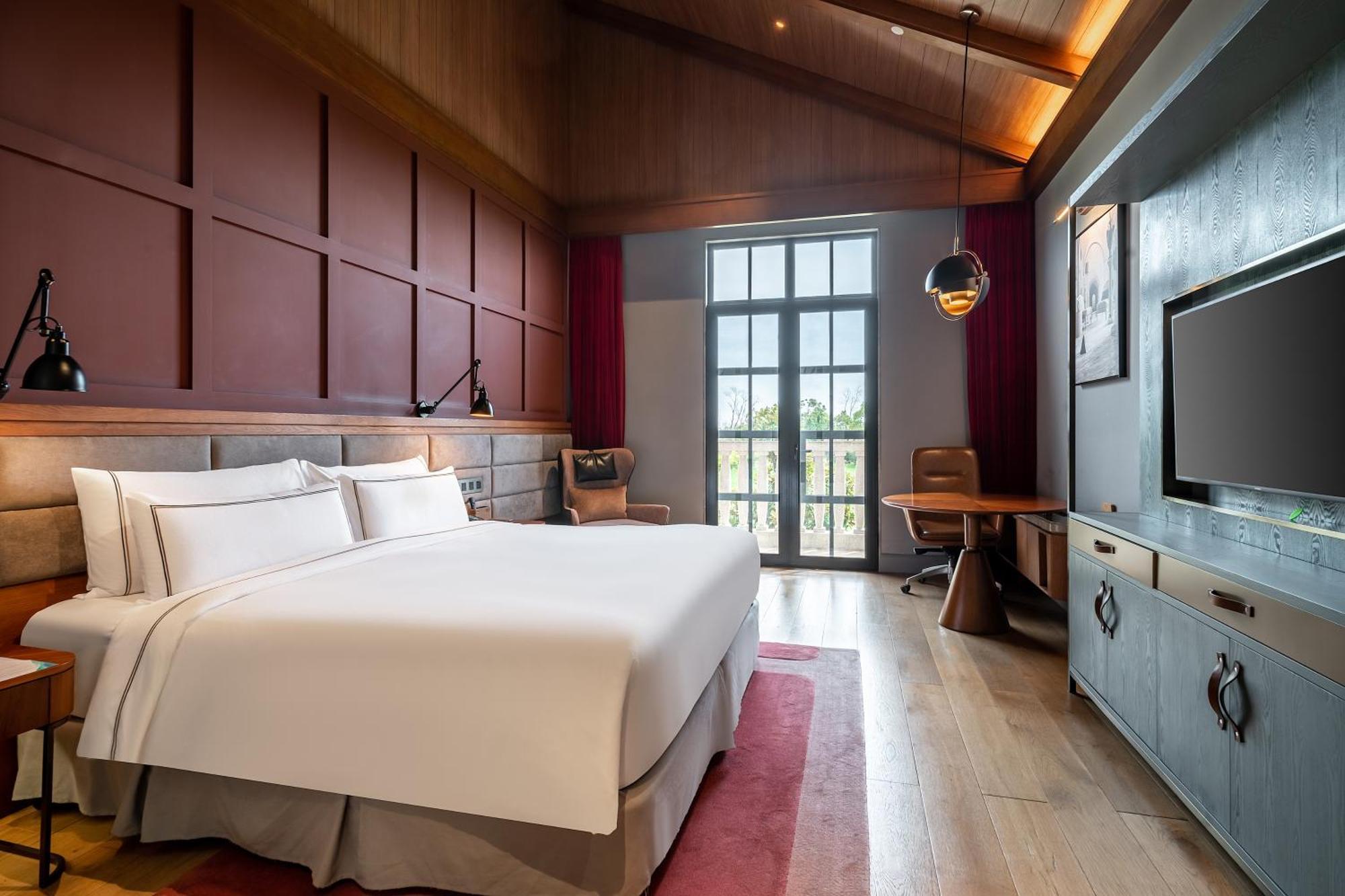 Melia Parkside Hotel Shanghai